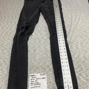 Reason Brand Black Denim Jeans Men 32 Distressed. SKU-B759